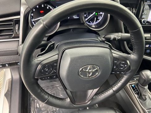 Used 2023 Toyota Camry SE image 18