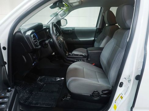 Certified 2023 Toyota Tacoma SR AWD/4WD image 9