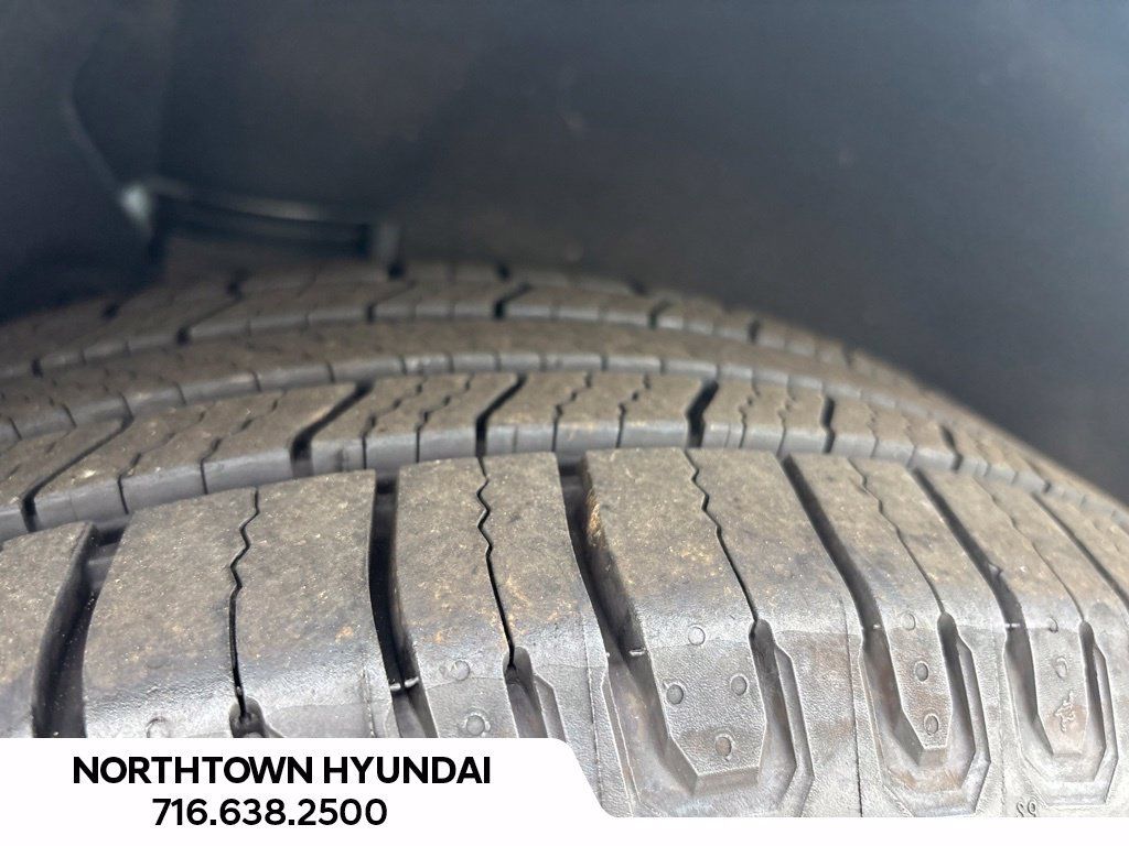 Used 2023 Chevrolet Equinox LT FWD image 41