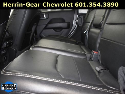 Used 2021 Jeep Wrangler Unlimited Sahara w/ Cold Weather Group image 16