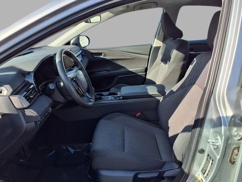 Used 2025 Toyota Camry XSE image 19