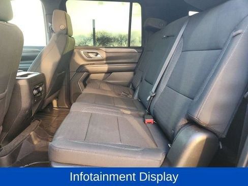 Used 2021 Chevrolet Suburban LS image 24
