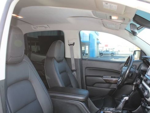 Used 2022 GMC Canyon Elevation w/ Elevation Premium Package AWD/4WD image 13
