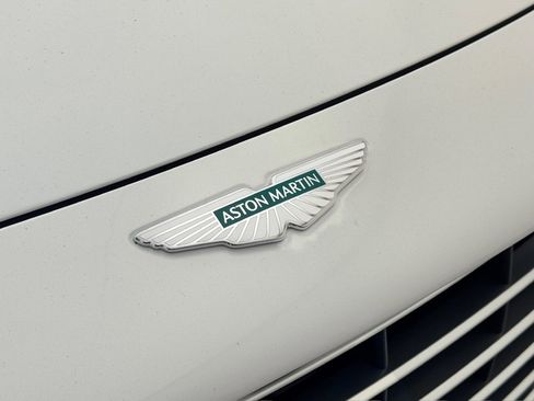 Used 2025 Aston Martin DB12 Volante image 43