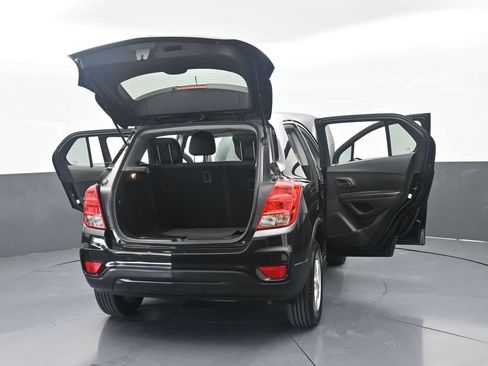 Used 2022 Chevrolet Trax LS AWD/4WD image 67