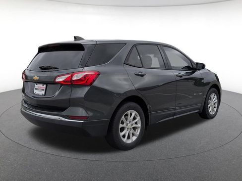 Used 2018 Chevrolet Equinox LS FWD image 5