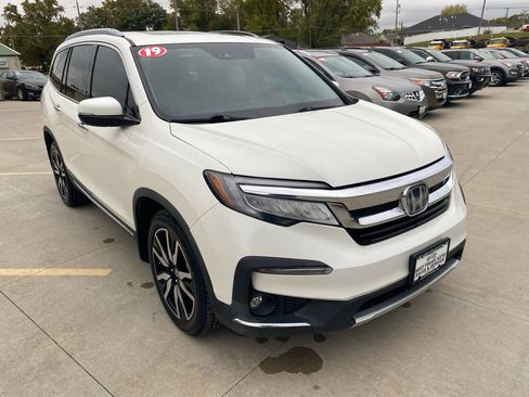 Used 2019 Honda Pilot Elite image 4