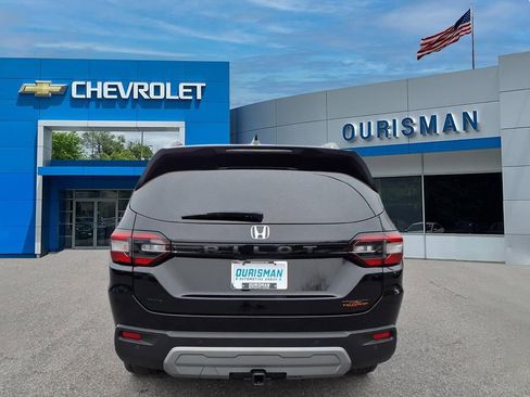 Used 2023 Honda Pilot TrailSport image 4