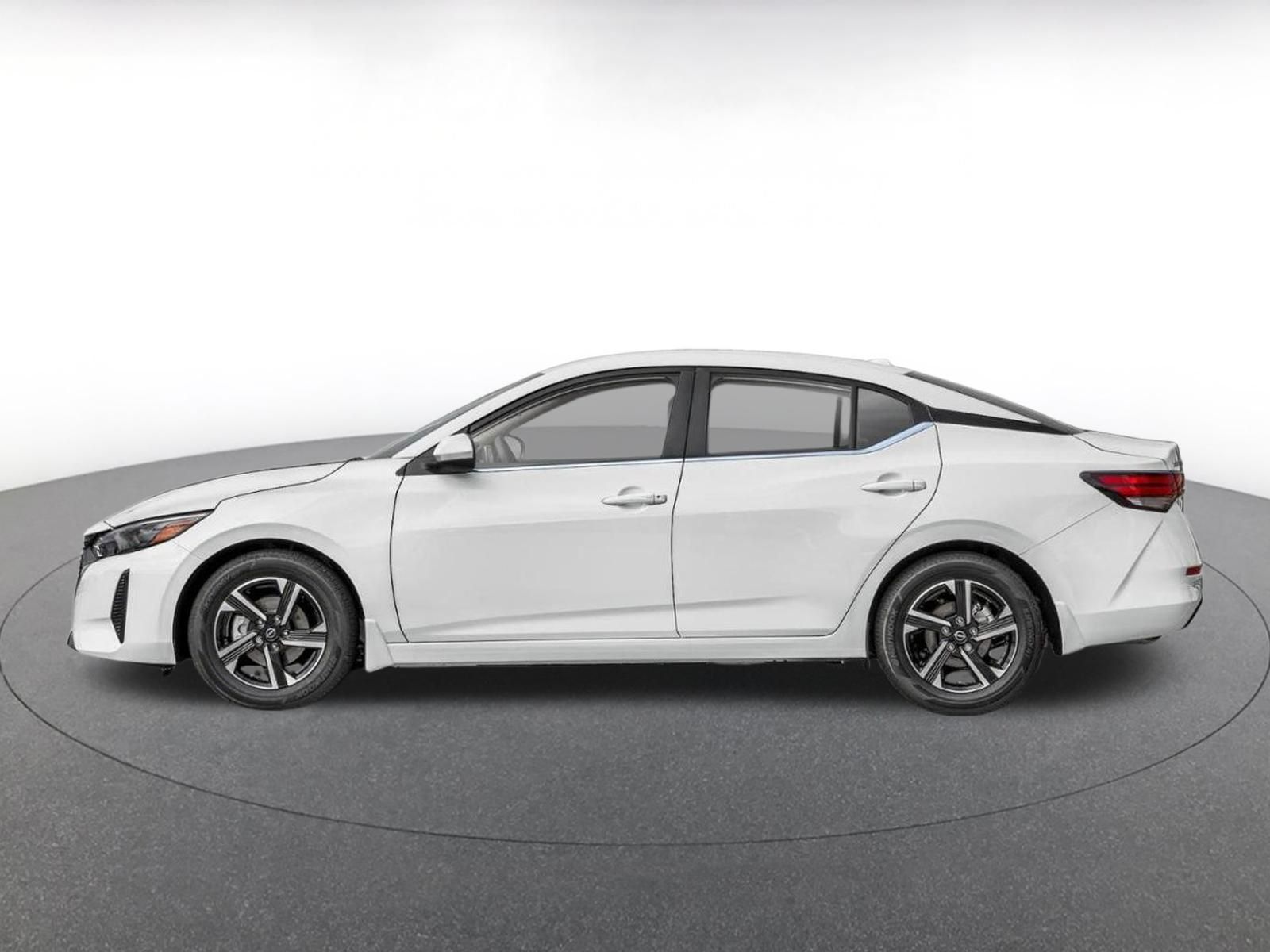 Used 2025 Nissan Sentra SV FWD image 3