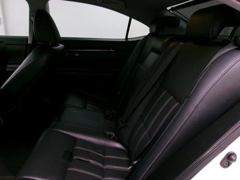 Used 2018 Lexus ES 350 4D Sedan image 8