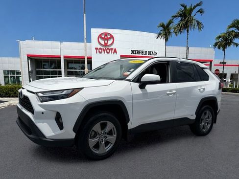 Certified 2023 Toyota RAV4 XLE w/ Convenience Package AWD/4WD image 3