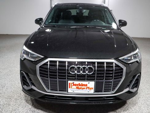 Used 2022 Audi Q3 2.0T Premium Plus w/ Premium Plus Package image 4