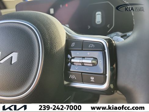 Used 2025 Kia Sorento SX Prestige AWD/4WD image 29