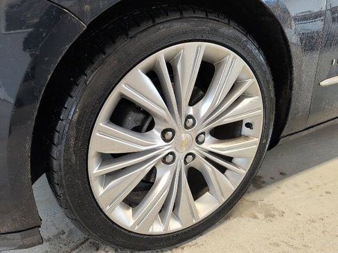 Used 2017 Chevrolet Impala Premier w/ Enhanced Convenience Package image 9