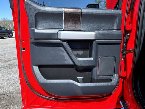 Used 2022 Ford F250 Lariat w/ Lariat Value Package image 22