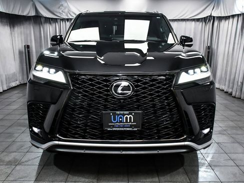 Used 2024 Lexus LX 600 F Sport image 2