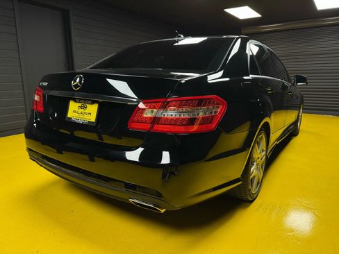 Used 2010 Mercedes-Benz E 550 Sedan image 6