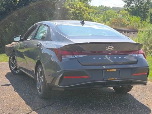 New 2025 Hyundai Elantra Sport image 22