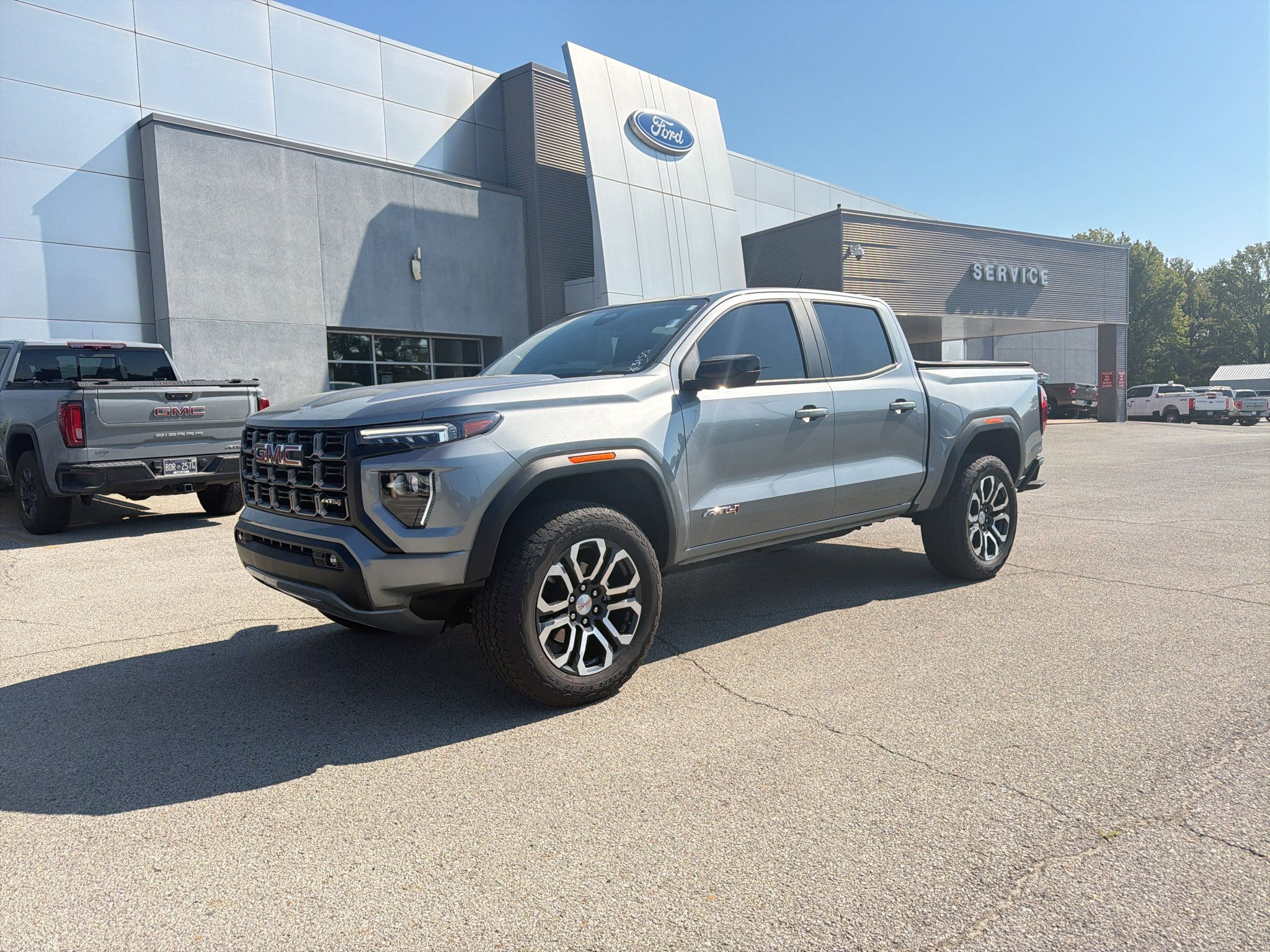 Used 2024 GMC Canyon AT4 w/ AT4 Premium Package AWD/4WD image 1