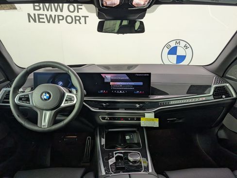 New 2026 BMW X5 xDrive40i w/ M Sport Package AWD/4WD image 18
