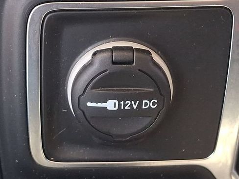 Used 2018 Jeep Wrangler Unlimited Sahara AWD/4WD image 25