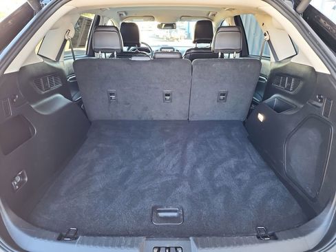 Used 2024 Ford Edge Titanium image 39