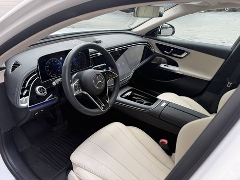 New 2025 Mercedes-Benz E 450 4MATIC All-Terrain Wagon image 9