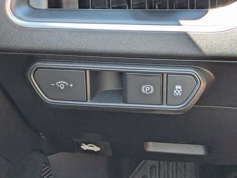 Used 2025 Kia K4 FWD image 17