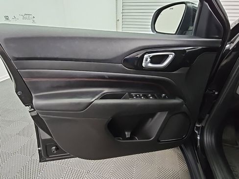 Used 2022 Jeep Compass Trailhawk image 29