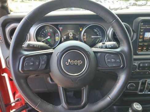 Used 2023 Jeep Wrangler Unlimited w/ Cold Weather Group AWD/4WD image 17