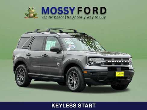 Used 2021 Ford Bronco Sport Big Bend w/ Big Bend Package AWD/4WD image 2