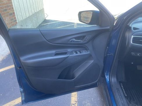 Used 2019 Chevrolet Equinox LT FWD image 18