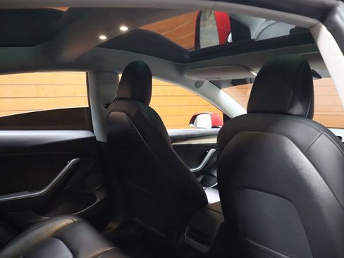 Used 2021 Tesla Model 3 Long Range image 58
