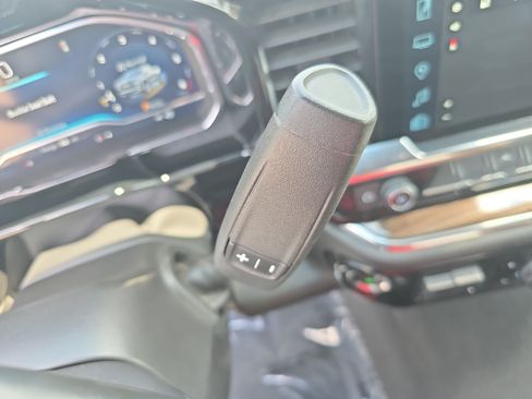 Used 2025 Chevrolet Silverado 1500 LT RWD image 22