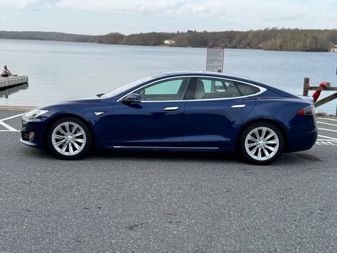 Used 2016 Tesla Model S 90D image 3