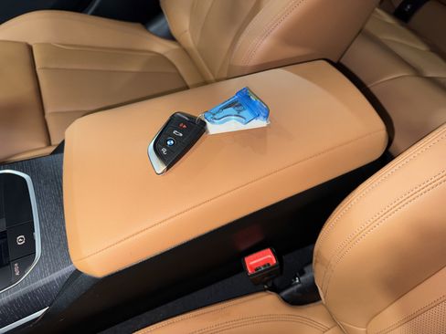 Certified 2025 BMW 330i Sedan w/ Premium Package image 29