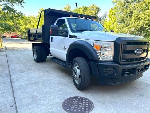 Used 2016 Ford F550 2WD Regular Cab Super Duty image 1
