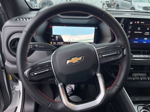 Used 2025 Chevrolet Colorado W/T w/ Advanced Trailering Package image 8