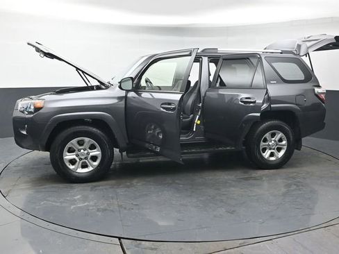 Used 2019 Toyota 4Runner SR5 Premium image 47