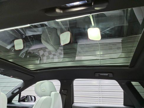 Used 2024 Cadillac Lyriq Luxury RWD image 19