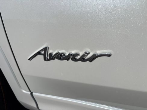 New 2026 Buick Envista Avenir FWD image 9