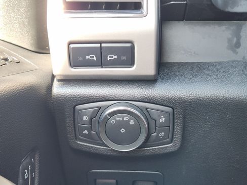 Used 2019 Ford F150 Lariat AWD/4WD image 19
