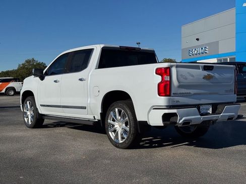 New 2026 Chevrolet Silverado 1500 High Country AWD/4WD image 5