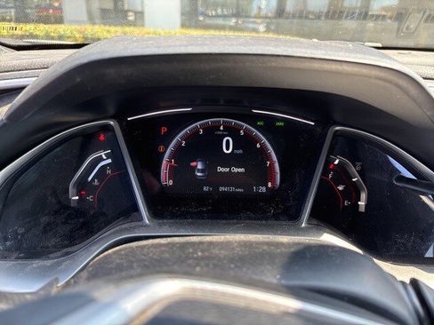 Used 2021 Honda Civic Sport image 2