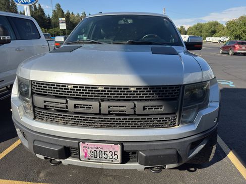 Used 2013 Ford F150 Raptor w/ Luxury Equipment Group AWD/4WD image 2