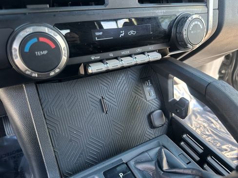 Used 2025 Toyota Tacoma SR w/ SR Upgrade Package AWD/4WD image 19