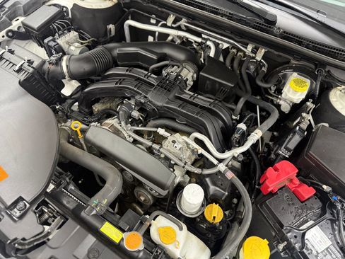 Used 2022 Subaru Outback Premium image 38