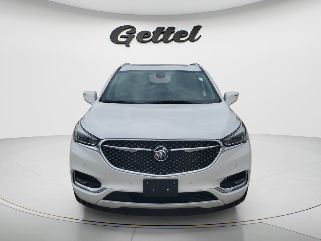 Used 2020 Buick Enclave Avenir w/ Avenir Technology Package FWD image 2