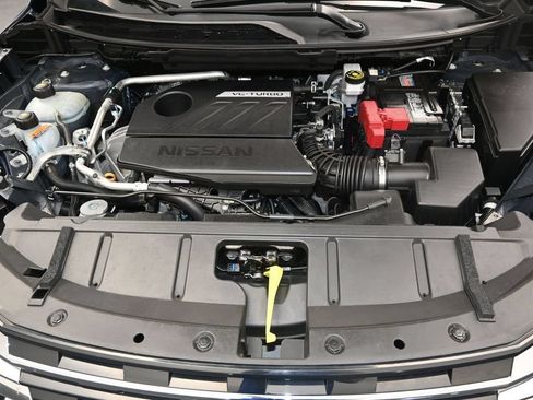Used 2025 Nissan Rogue SV FWD image 26