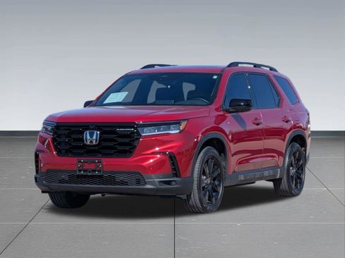 Certified 2025 Honda Pilot Black Edition image 10